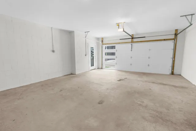 a view of a garage