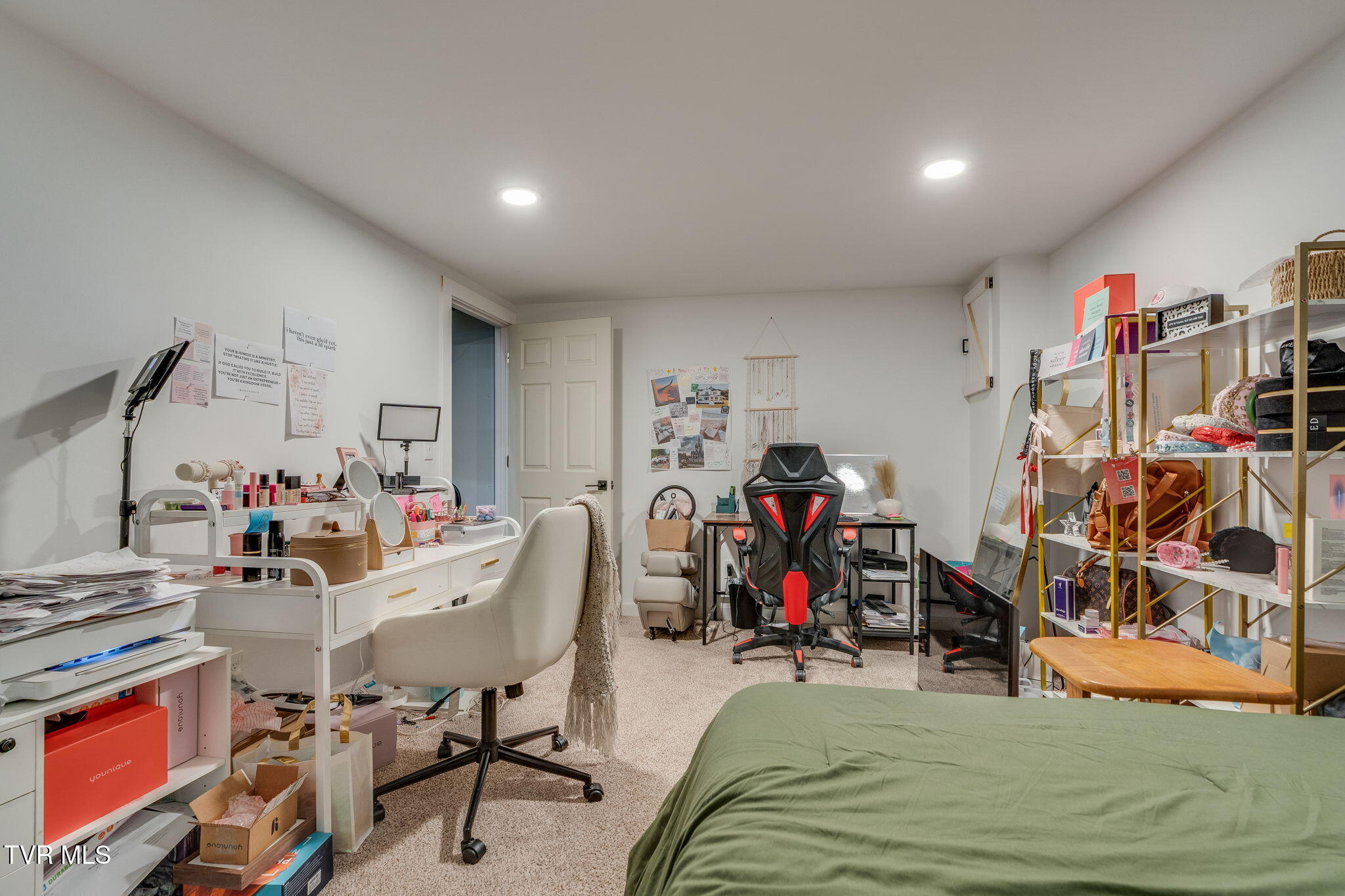 2029 Gregory Road Kingsport, TN 37665 - Photo 24 of 31 023