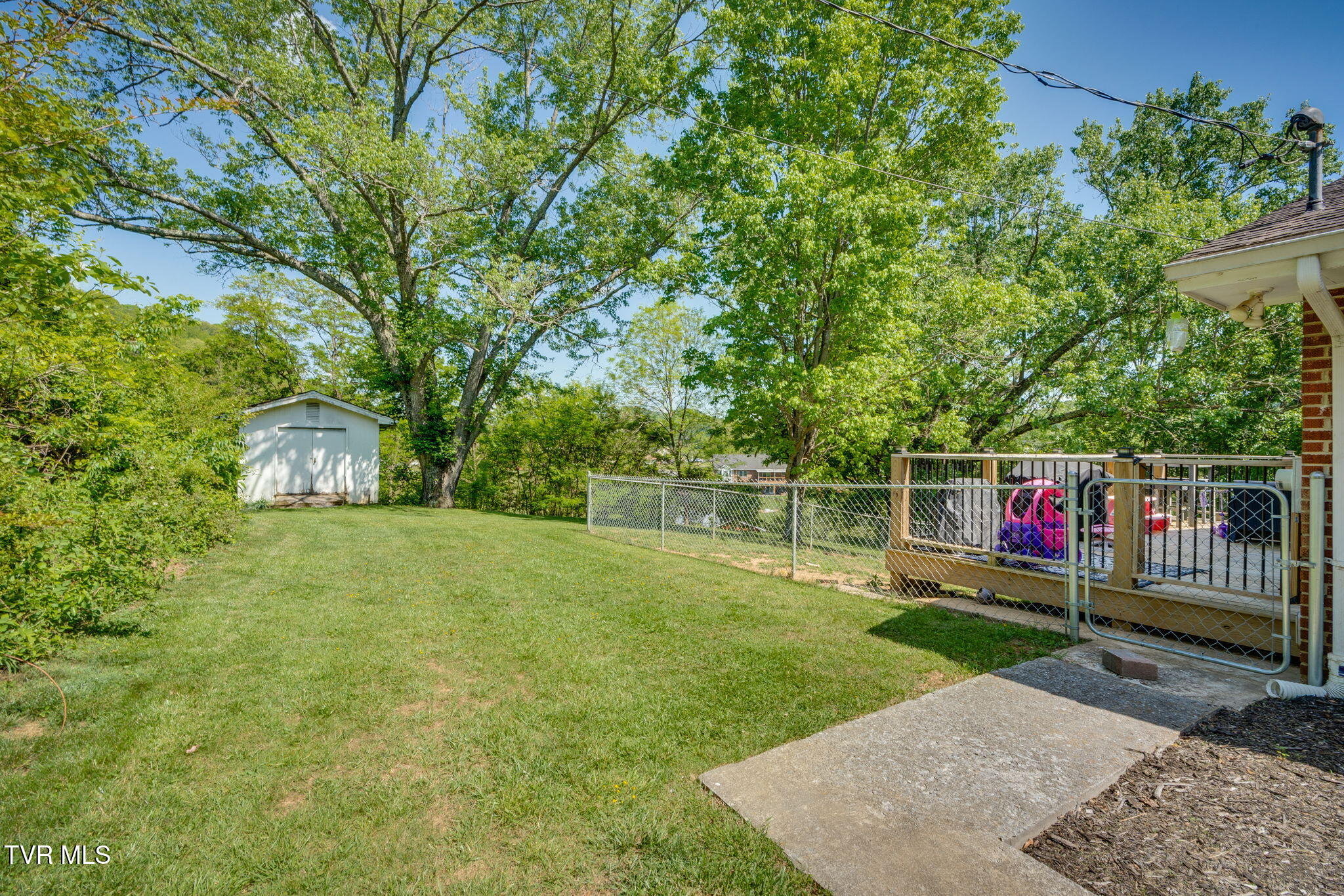 2029 Gregory Road Kingsport, TN 37665 - Photo 25 of 31 024
