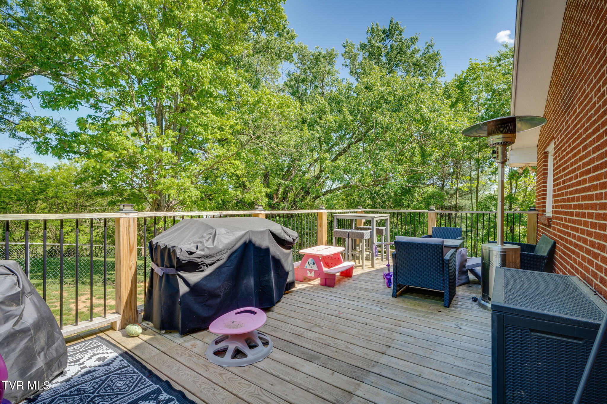 2029 Gregory Road Kingsport, TN 37665 - Photo 27 of 31 026