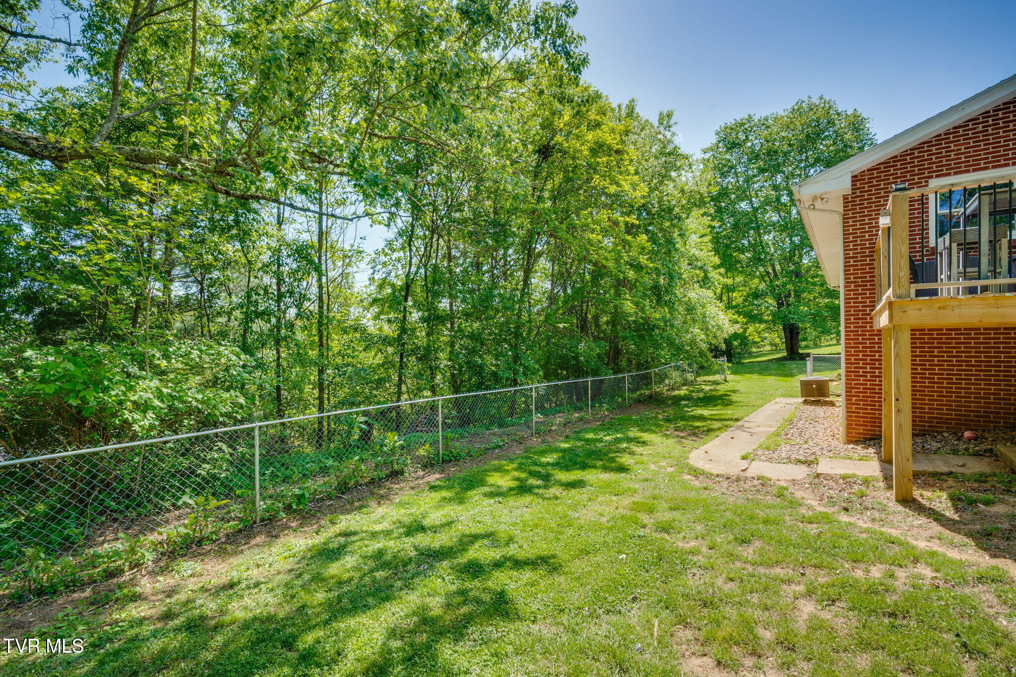 2029 Gregory Road Kingsport, TN 37665 - Photo 28 of 31 027