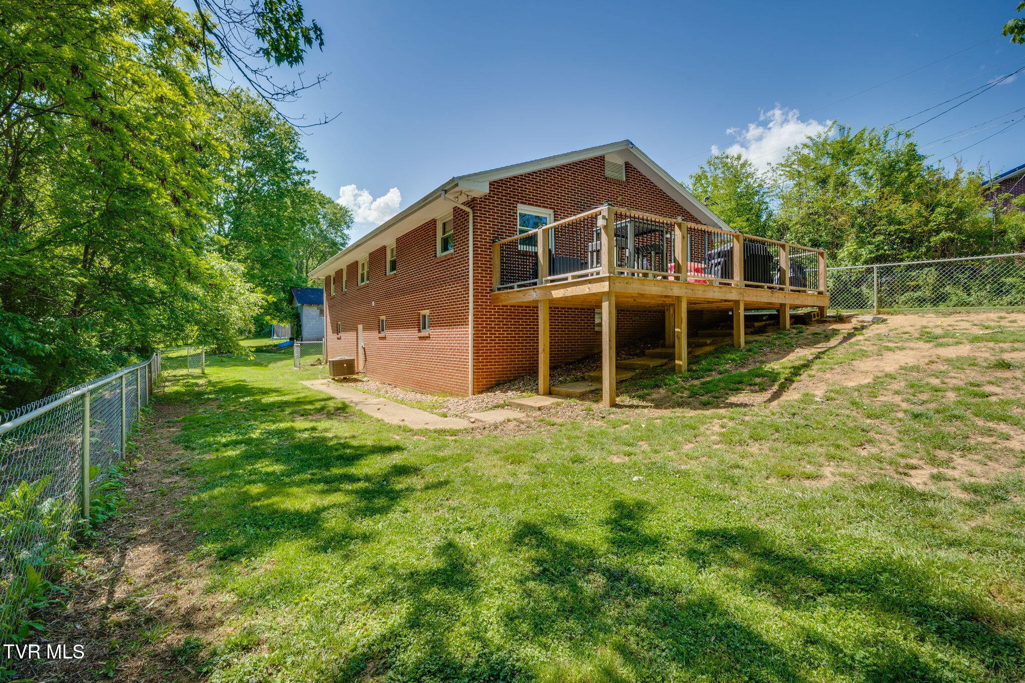 2029 Gregory Road Kingsport, TN 37665 - Photo 29 of 31 028