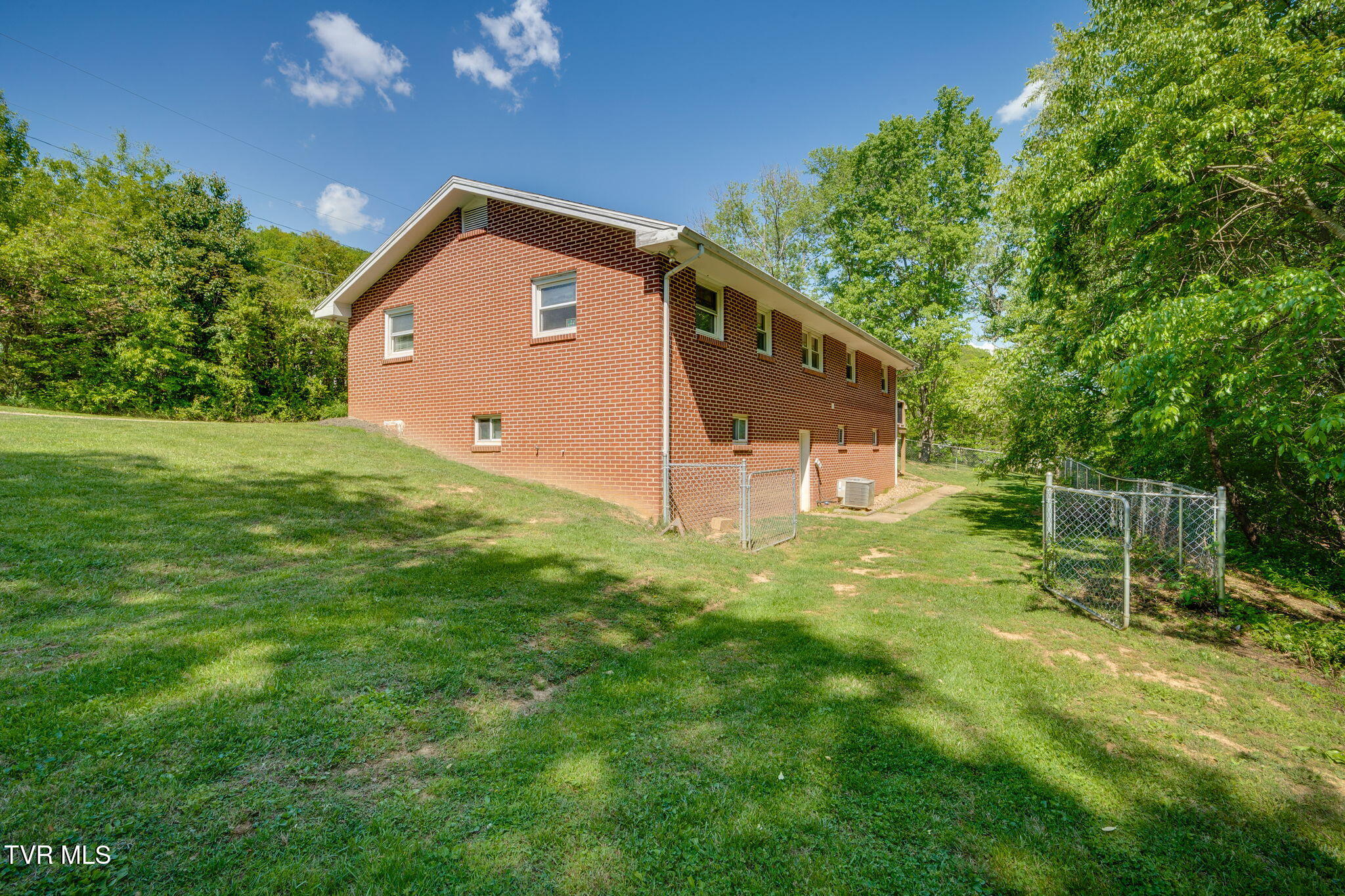 2029 Gregory Road Kingsport, TN 37665 - Photo 30 of 31 029