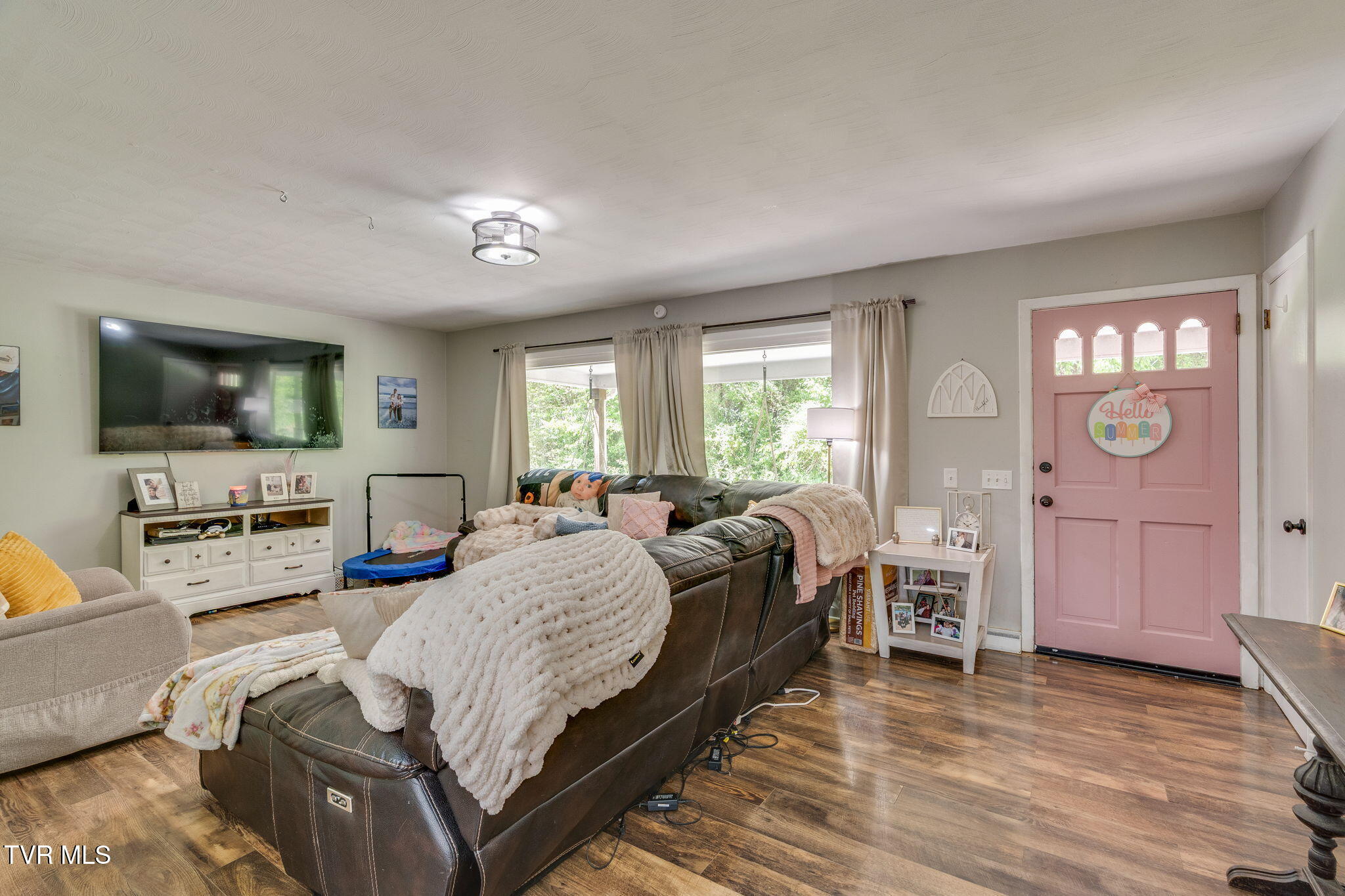 2029 Gregory Road Kingsport, TN 37665 - Photo 6 of 31 005