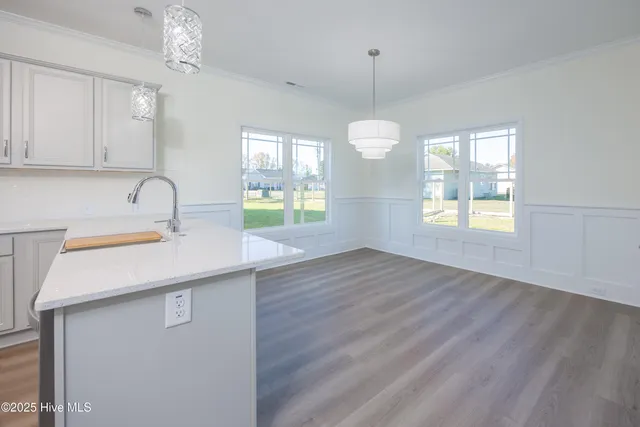 $322,500 | 103 Sunny Acres Lane, Clinton, NC 28328