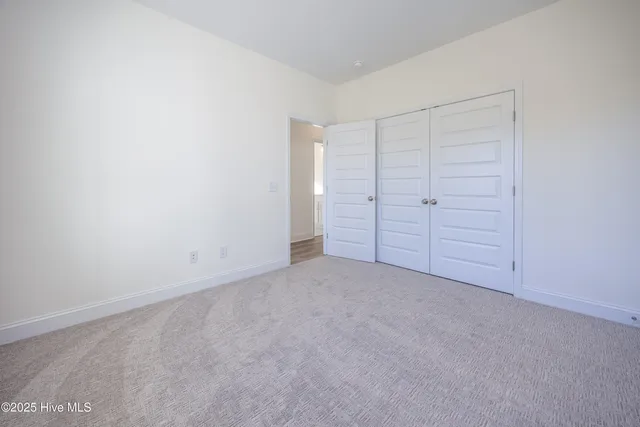 $322,500 | 103 Sunny Acres Lane, Clinton, NC 28328