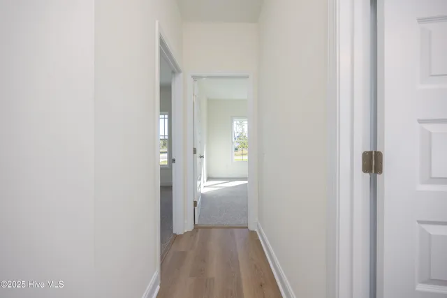 $322,500 | 103 Sunny Acres Lane, Clinton, NC 28328