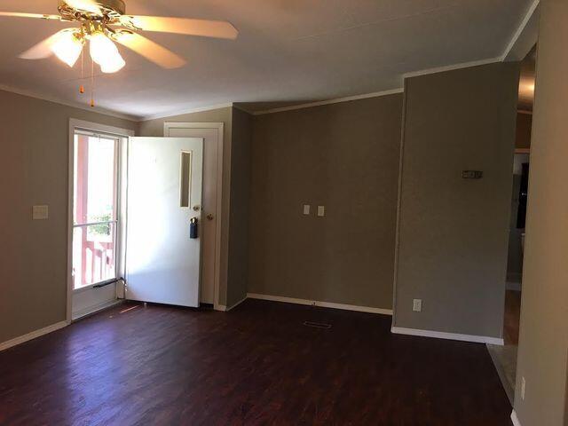 262 Rugby Road Crossville, TN 38558 - Photo 3 of 15 20190424173112919791000000-o