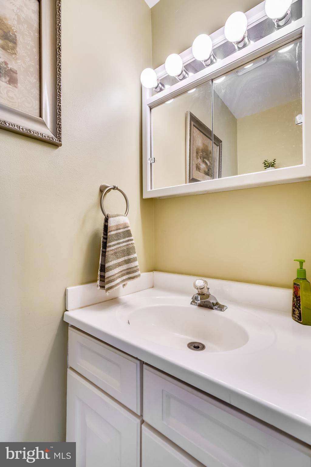 4383 London Bridge Road Finksburg, MD 21048 - Photo 29 of 34 Clean and bright bathroom
