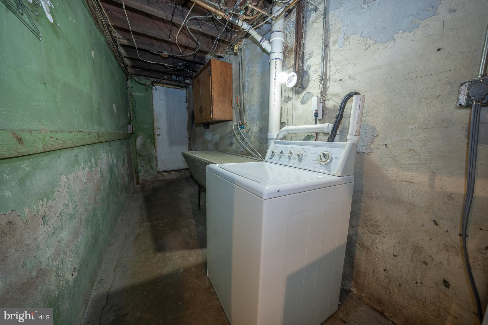 7252 Lamport Road Upper Darby, PA 19082 - Photo 35 of 43