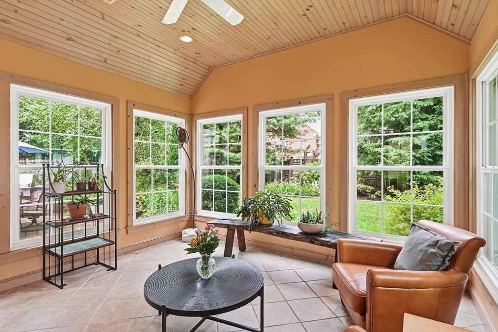 164 Farmington Road Longmeadow, MA 01106 - Photo 16 of 42