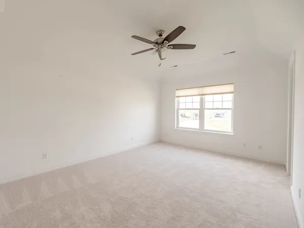 $419,900 | 2251 Coventry Circle South, Sycamore, IL 60178