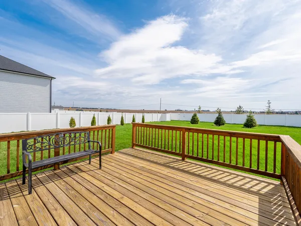 $419,900 | 2251 Coventry Circle South, Sycamore, IL 60178