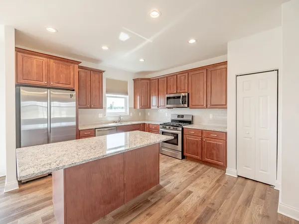 $419,900 | 2251 Coventry Circle South, Sycamore, IL 60178