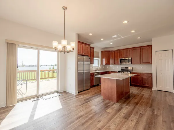 $419,900 | 2251 Coventry Circle South, Sycamore, IL 60178