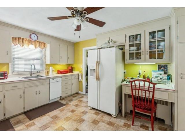 99 Myrtle Street Manchester, NH 03104 - Photo 10 of 43