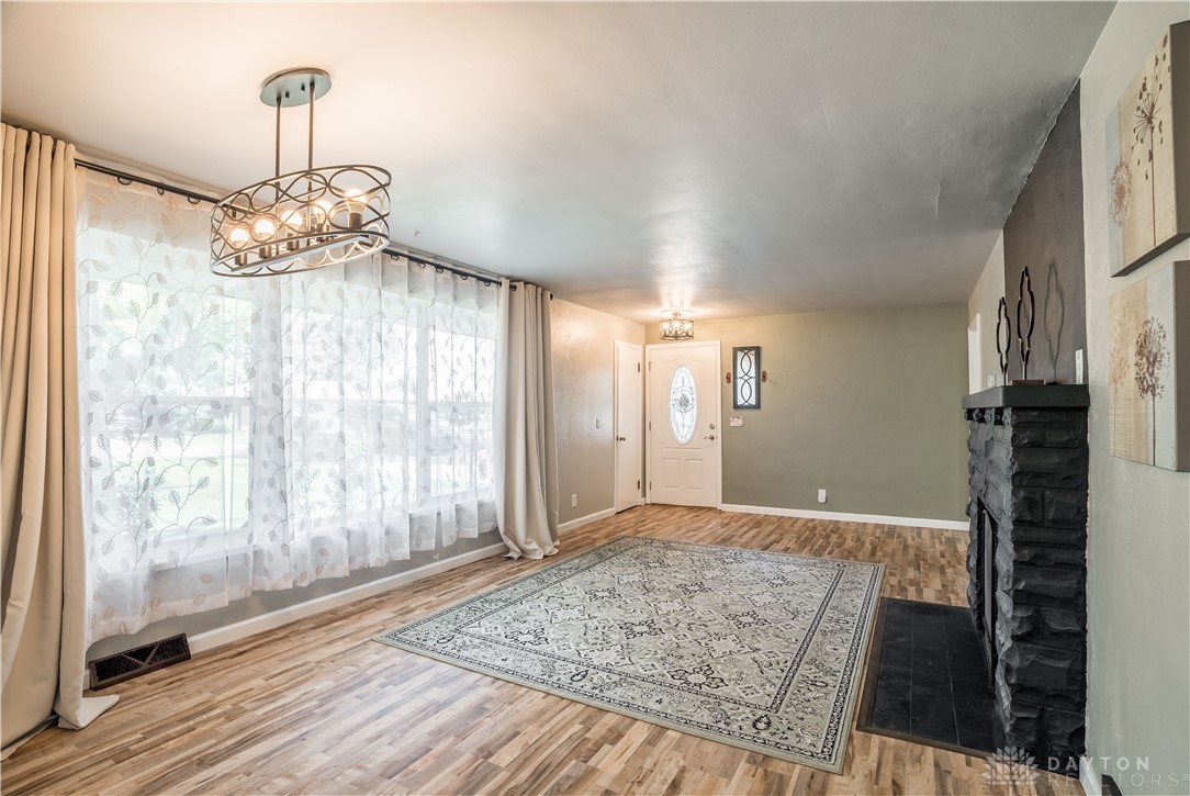 4283 Osborn Road Medway, OH 45341 - Photo 6 of 29 Gallery Image 6