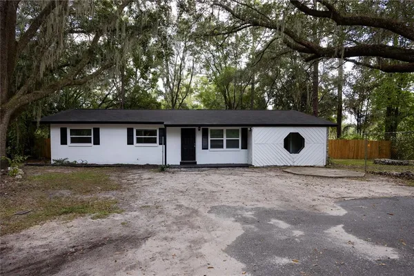 $211,000 | 14637 Northeast 145th Avenue, Waldo, FL 32694