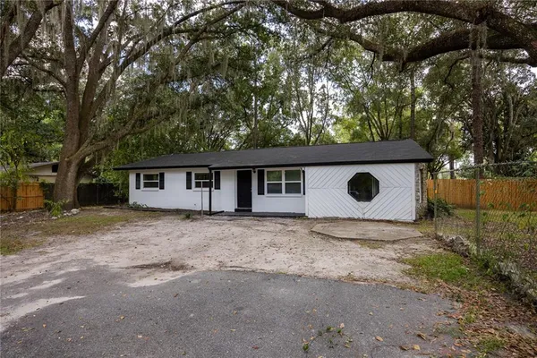 $211,000 | 14637 Northeast 145th Avenue, Waldo, FL 32694