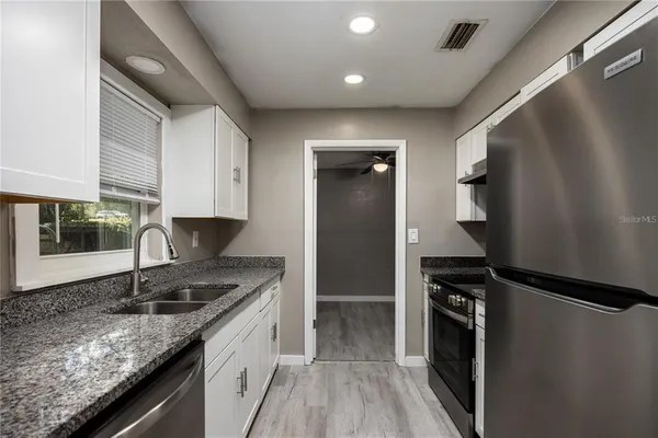 $211,000 | 14637 Northeast 145th Avenue, Waldo, FL 32694