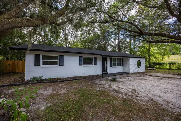 $211,000 | 14637 Northeast 145th Avenue, Waldo, FL 32694