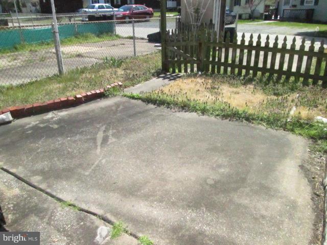 52 South Hawthorne Road Baltimore, MD 21220 - Photo 14 of 17 Patio