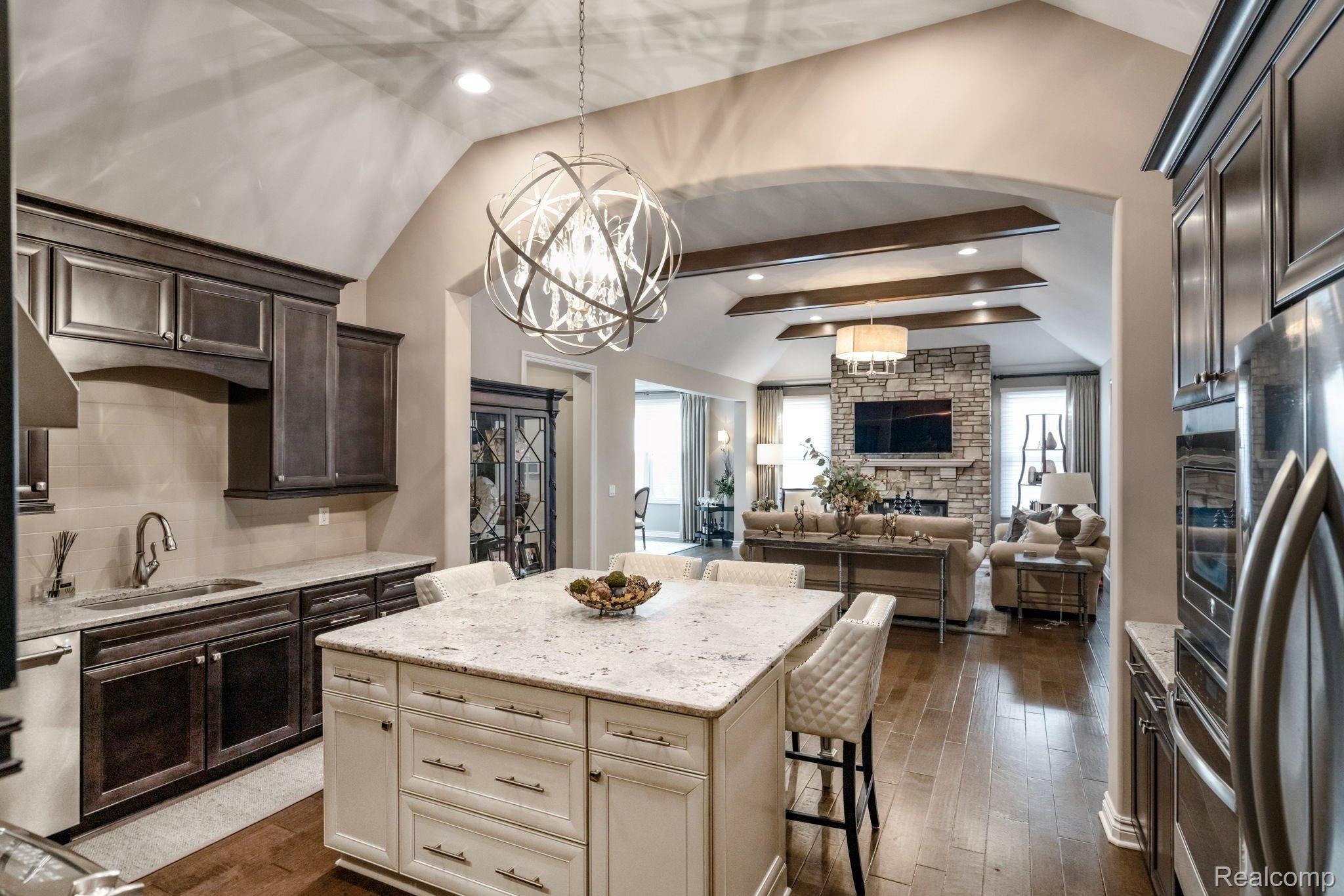 2667 Monarch Court Rochester, MI 48306 - Photo 20 of 55 20-web-or-mls-2667-Monarch-Ct-20.jpg