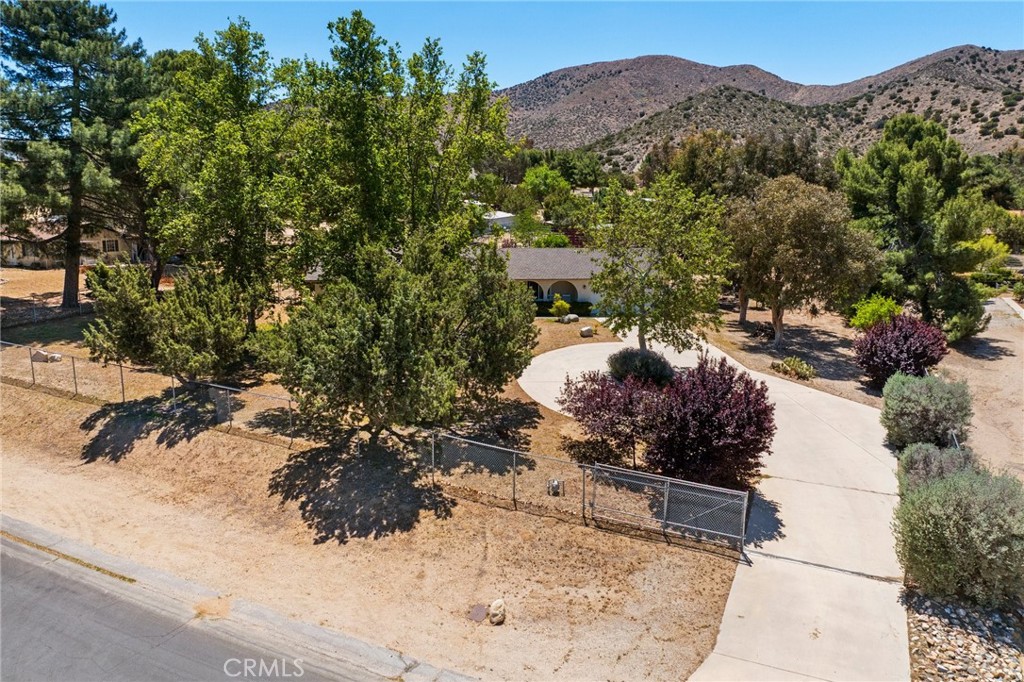 2532 Briar Glen Road Acton, CA 93510 - Photo 33 of 48 a view of a backyard of a house