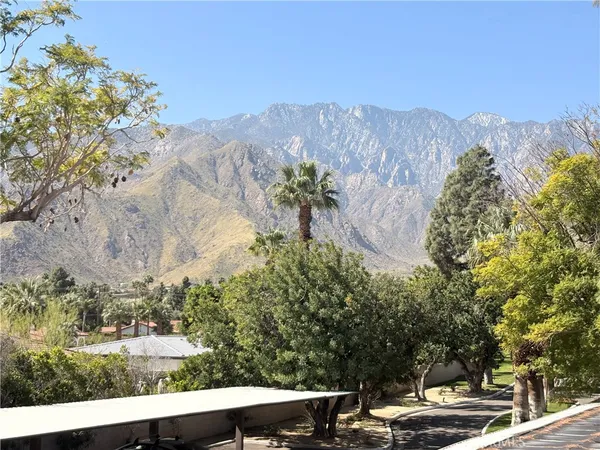 $2,650 | 510 North Villa Court, Palm Springs, CA 92262