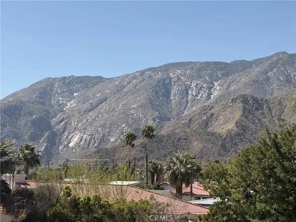 $2,650 | 510 North Villa Court, Palm Springs, CA 92262