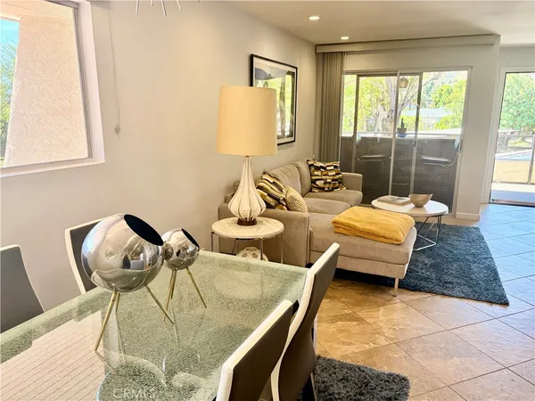 $2,650 | 510 North Villa Court, Palm Springs, CA 92262