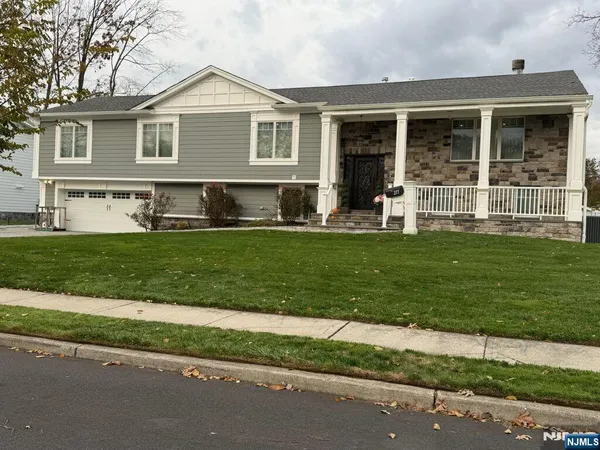 $1,499,000 | 277 Columbia Terrace, Paramus, NJ 07652