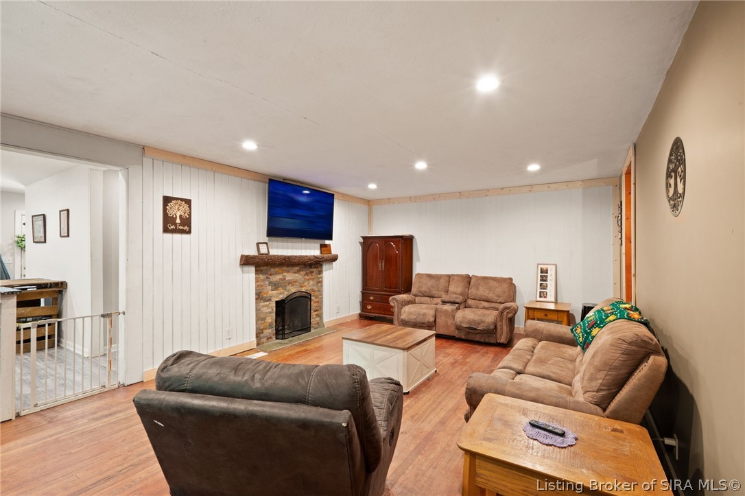 6151 Highway 62 Georgetown, IN 47122 - Photo 10 of 46