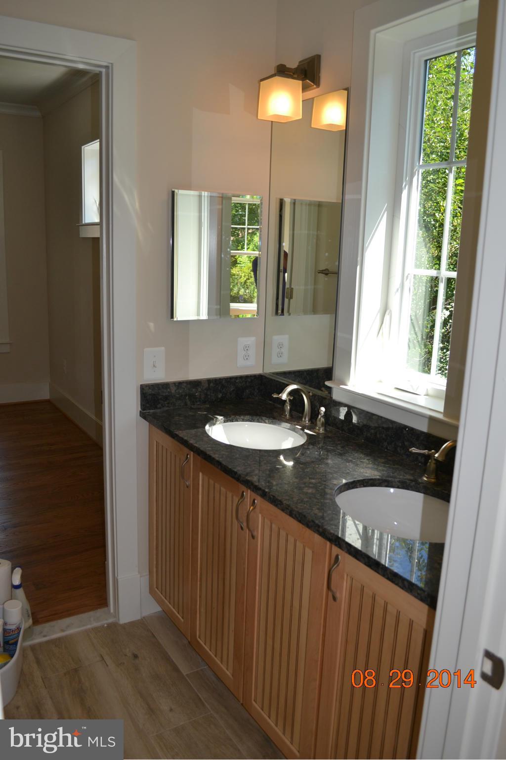 6003 Conway Road Bethesda, MD 20817 - Photo 19 of 24 Buddy Bath between 2 Bedrooms