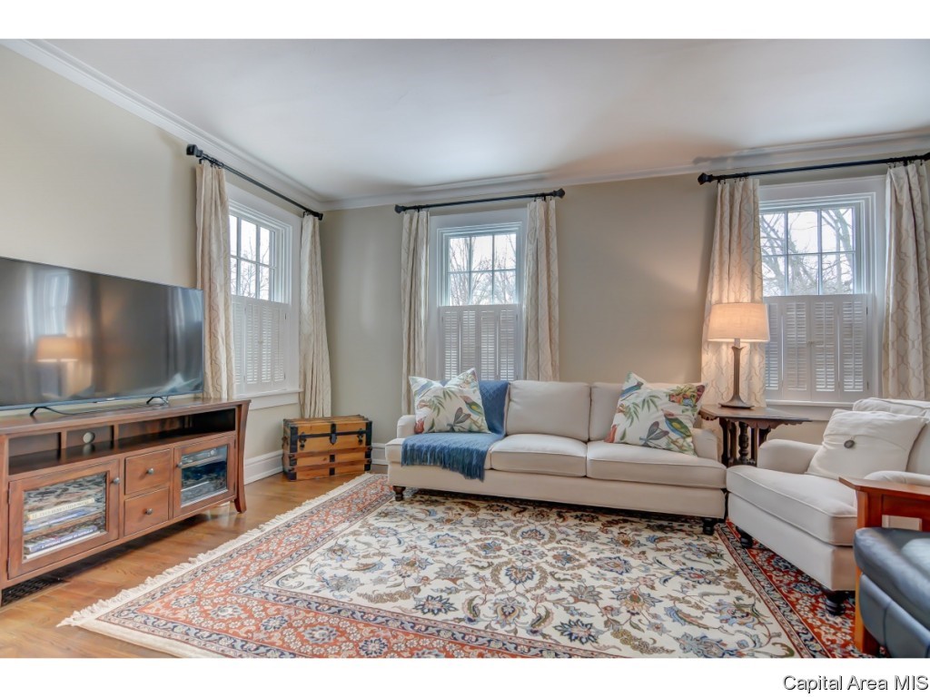 1045 Williams Boulevard Springfield, IL 62704 - Photo 4 of 31 Gallery Image 4