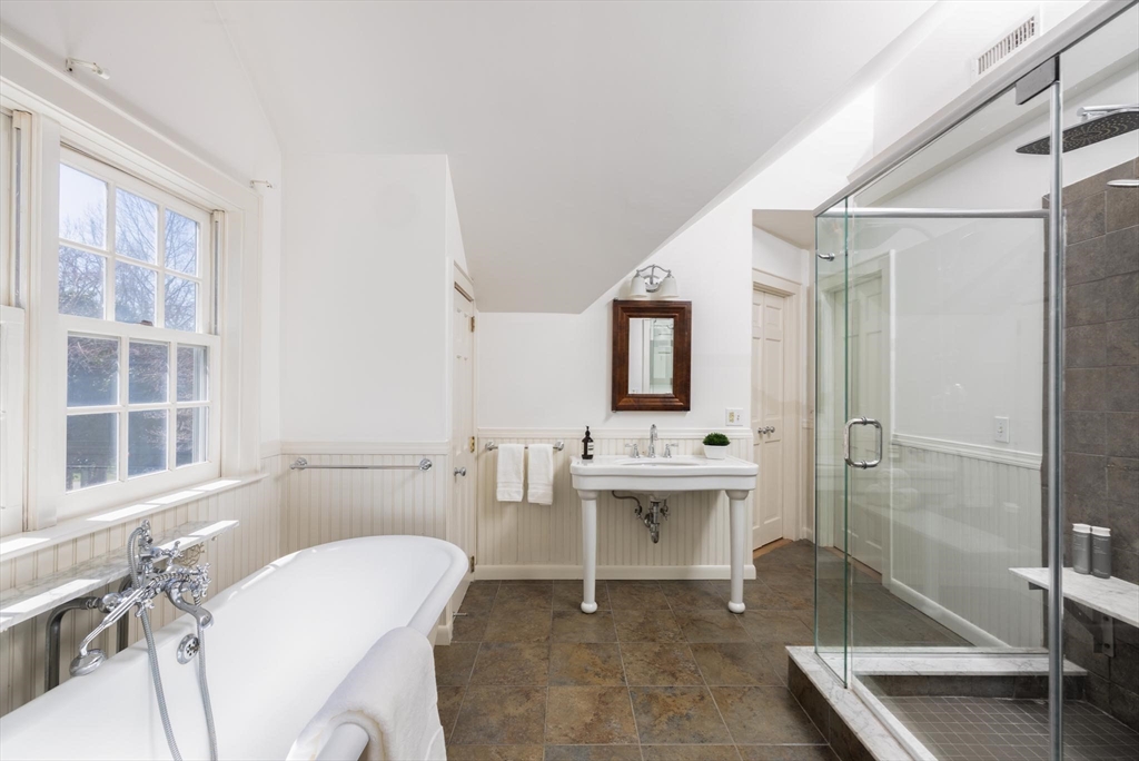 191 Newton Street Brookline, MA 02467 - Photo 15 of 21
