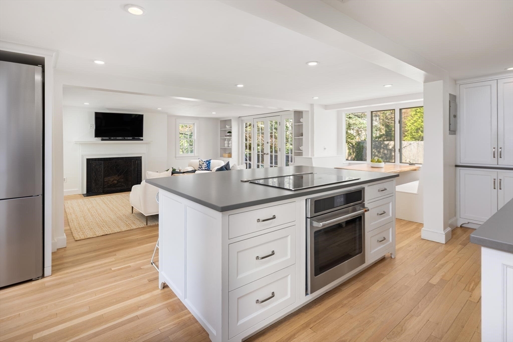191 Newton Street Brookline, MA 02467 - Photo 6 of 21
