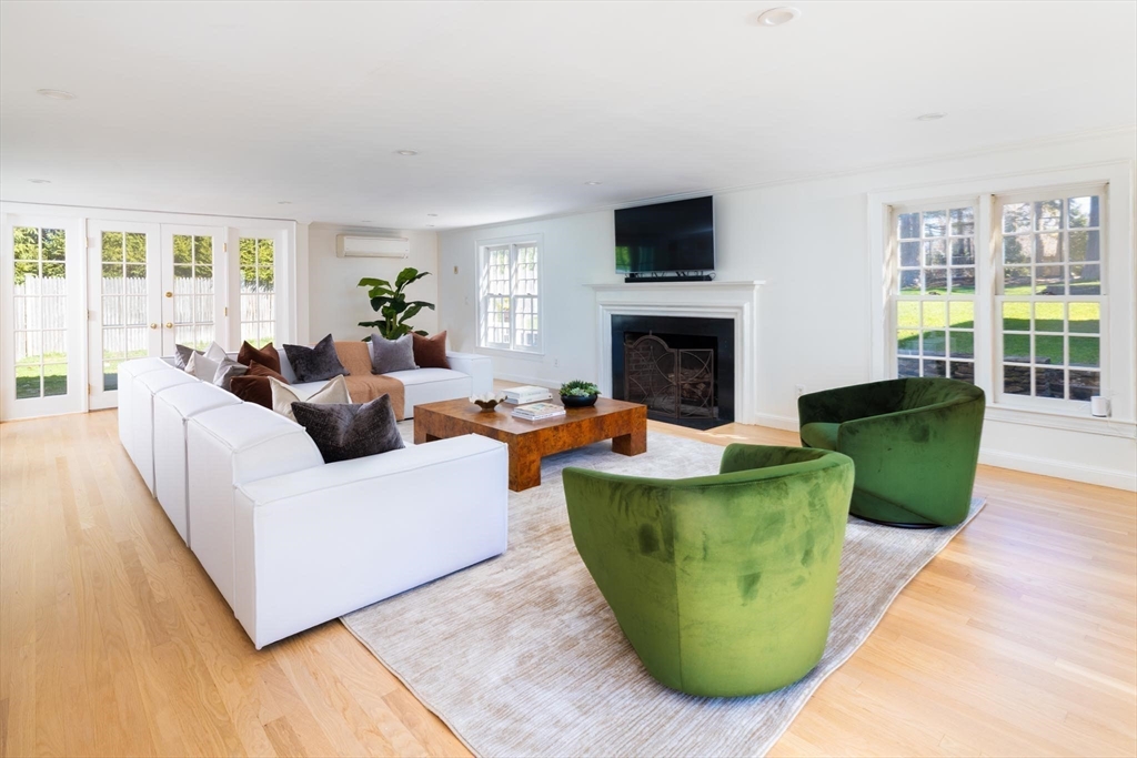 191 Newton Street Brookline, MA 02467 - Photo 10 of 21