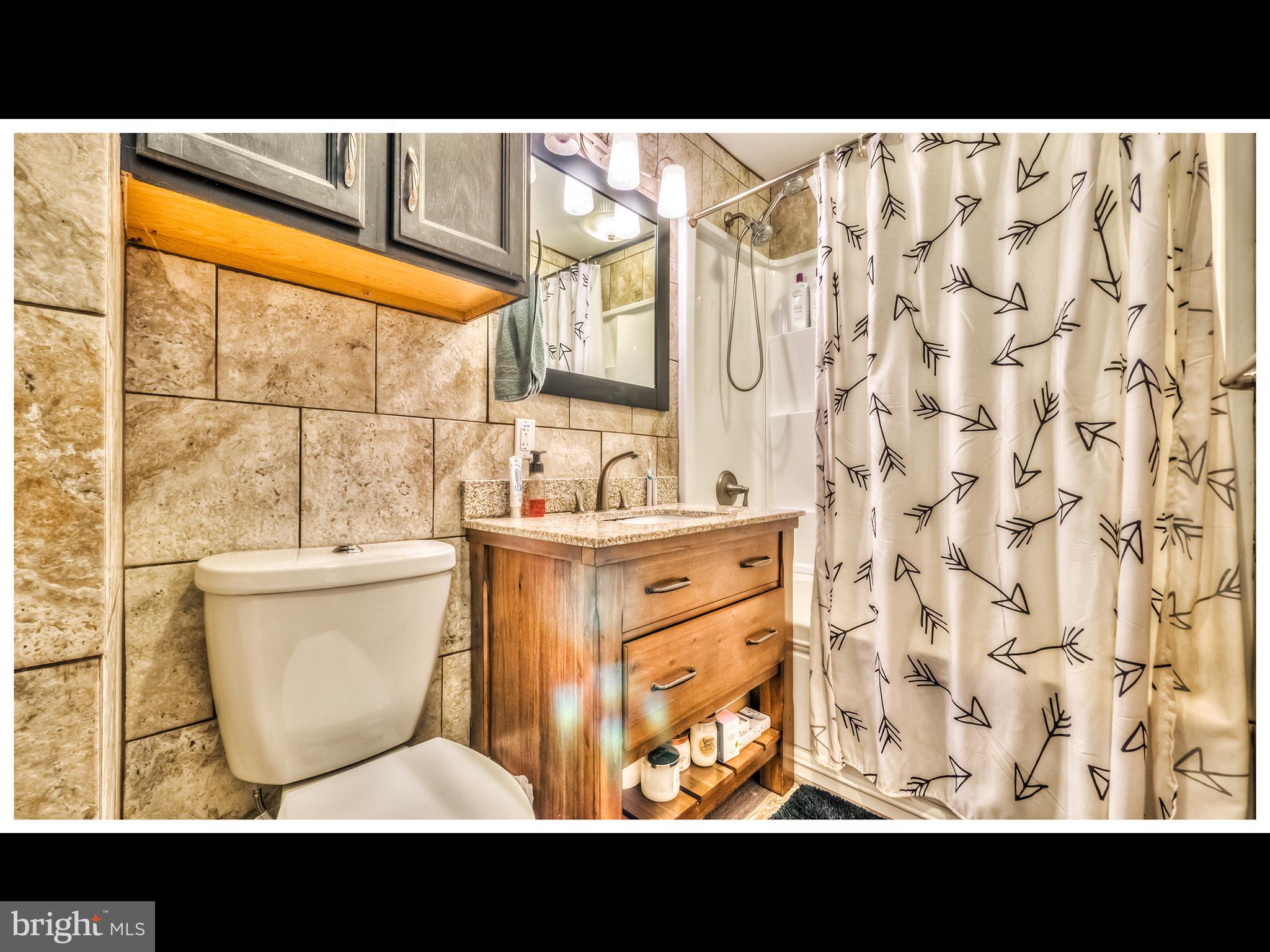 8213 Watersedge Road Baltimore, MD 21222 - Photo 13 of 42 Gallery Image 13