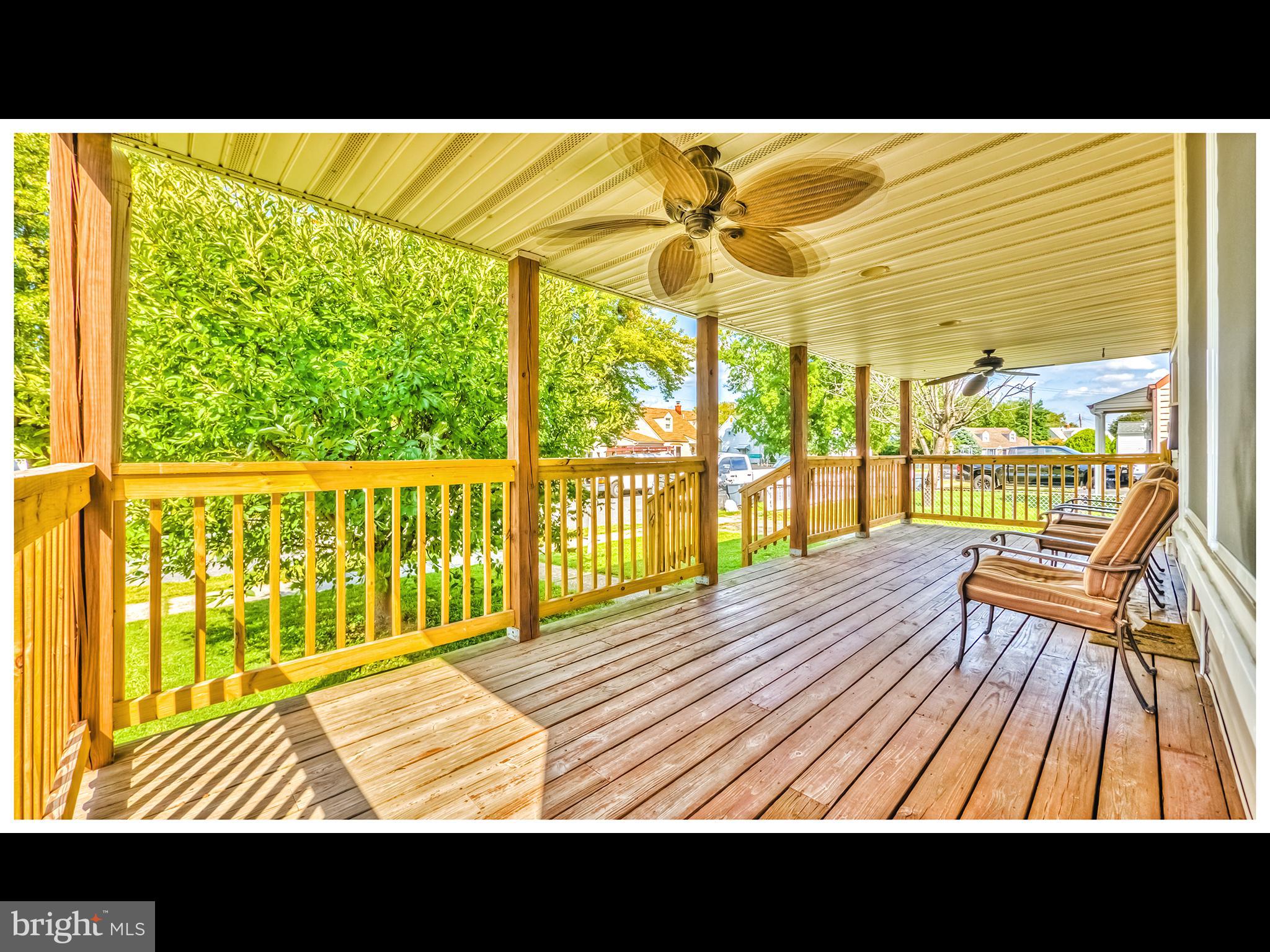 8213 Watersedge Road Baltimore, MD 21222 - Photo 4 of 42 Gallery Image 4