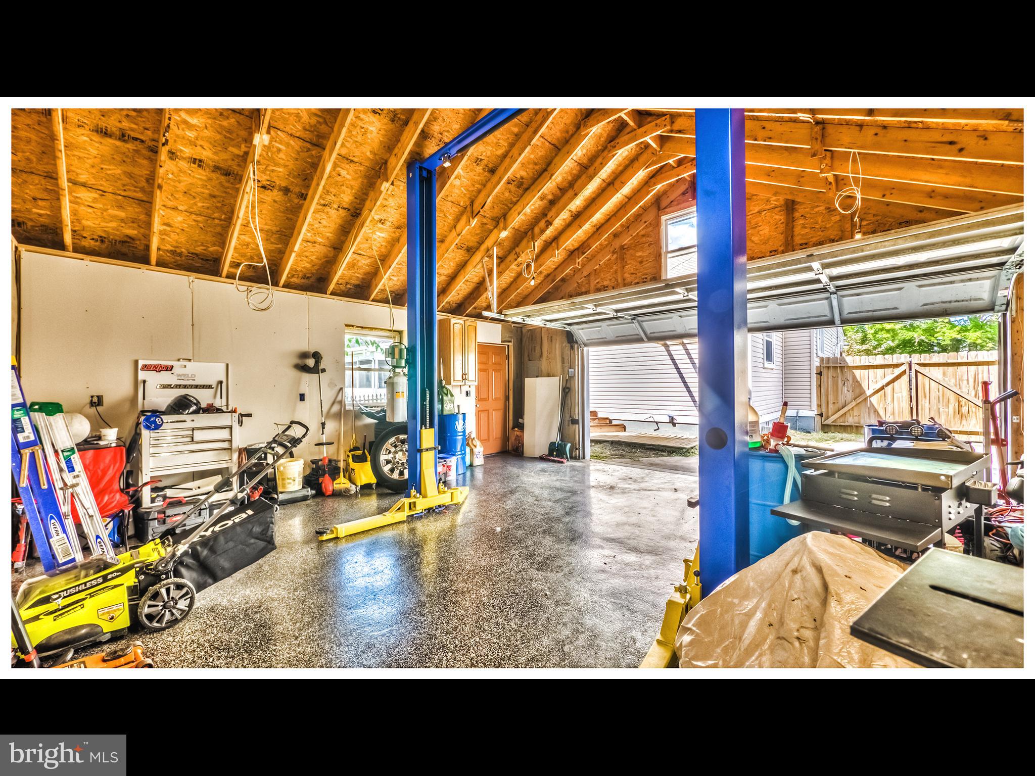8213 Watersedge Road Baltimore, MD 21222 - Photo 36 of 42 Gallery Image 36
