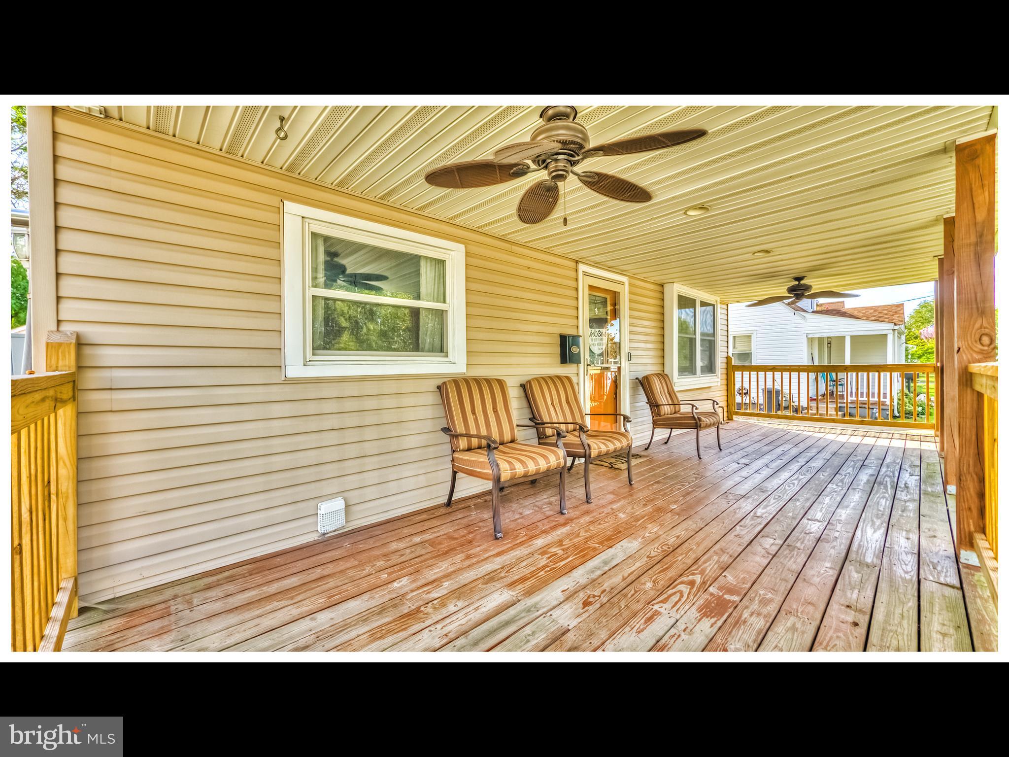 8213 Watersedge Road Baltimore, MD 21222 - Photo 6 of 42 Gallery Image 6