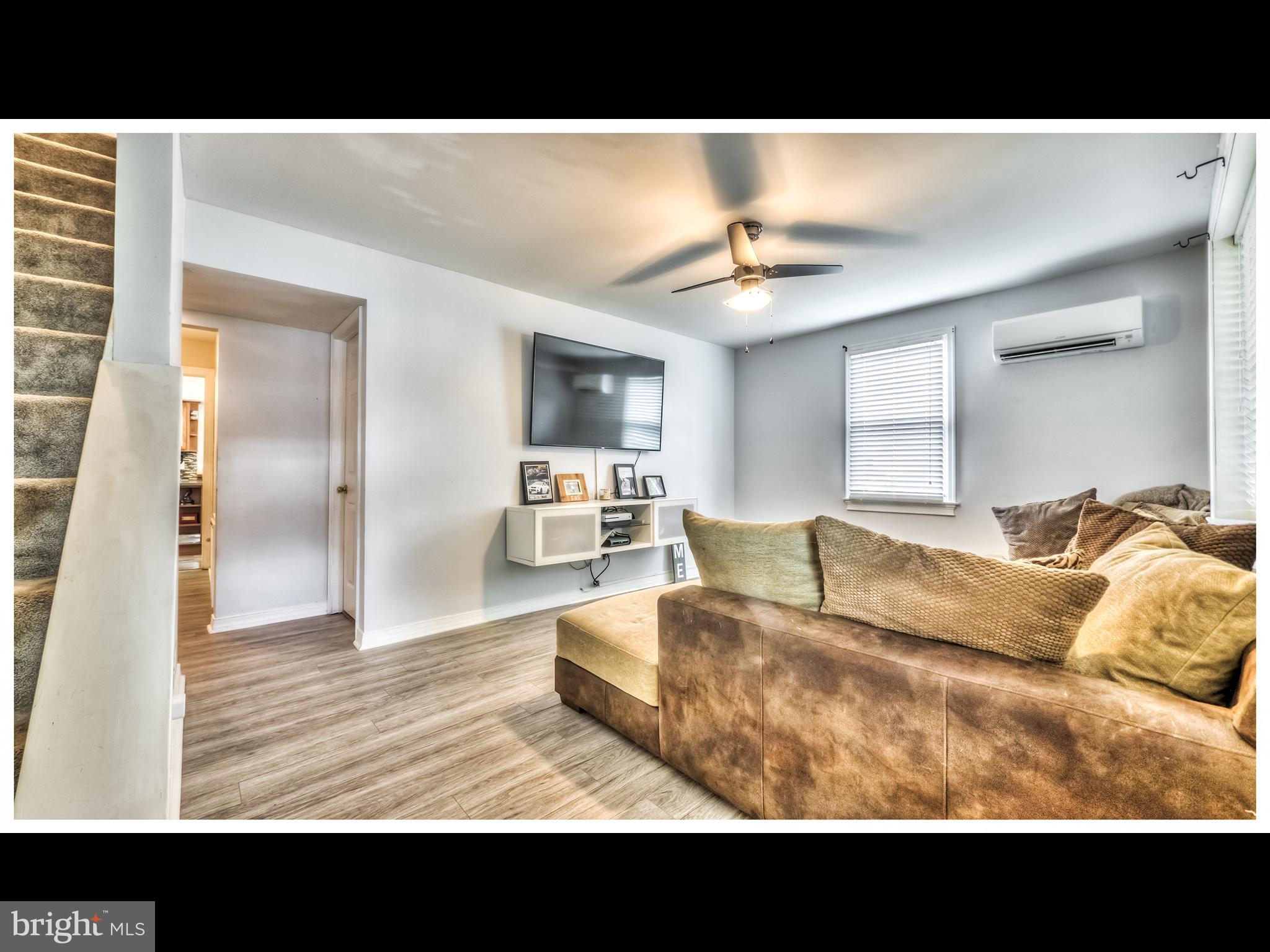 8213 Watersedge Road Baltimore, MD 21222 - Photo 8 of 42 Gallery Image 8