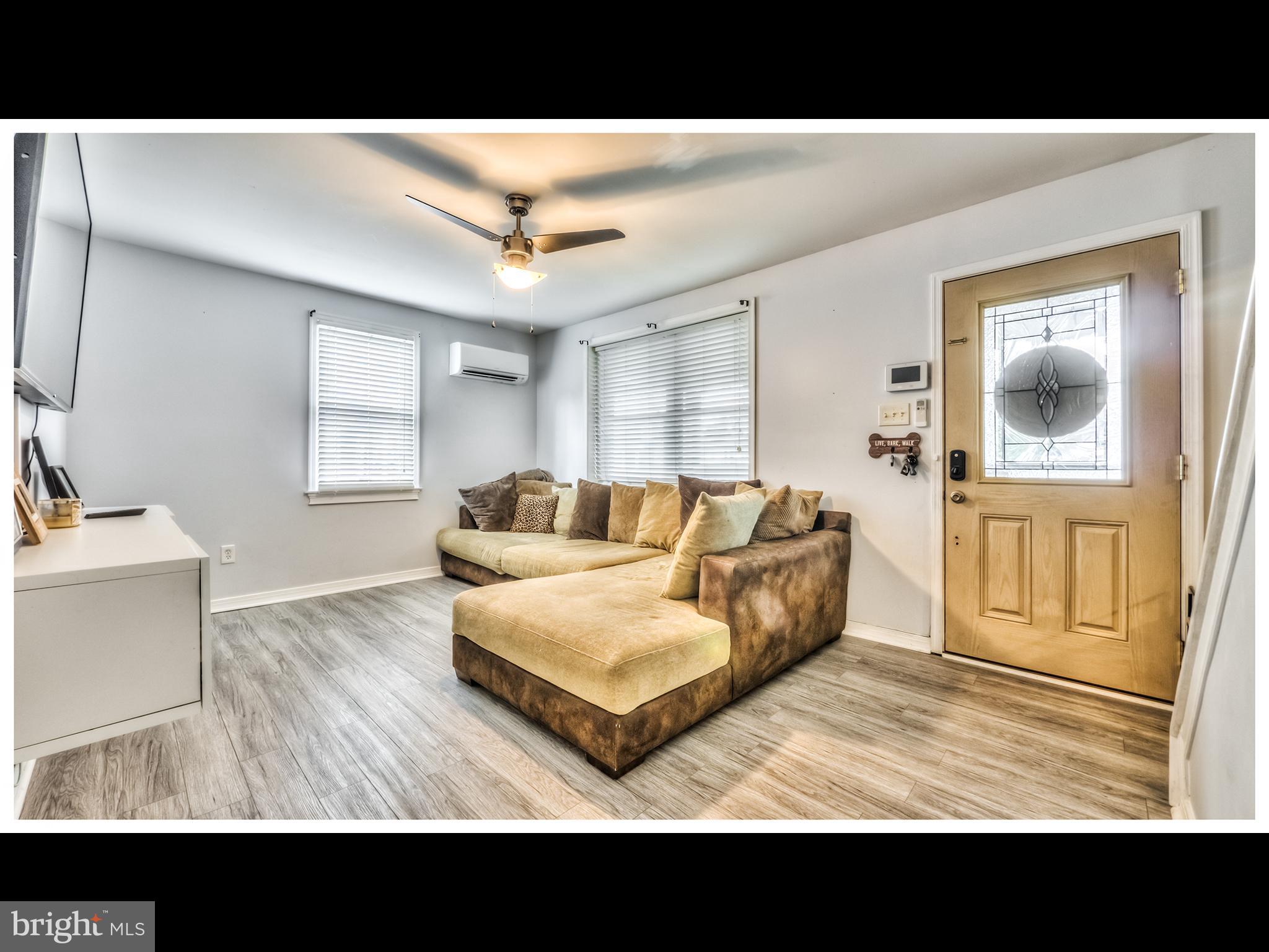 8213 Watersedge Road Baltimore, MD 21222 - Photo 9 of 42 Gallery Image 9