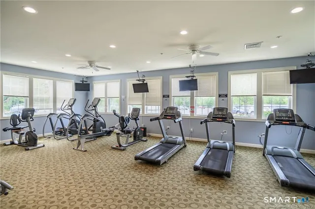 $669,900 | 185 Country Club Drive, Unit 185, Oxford, CT 06478