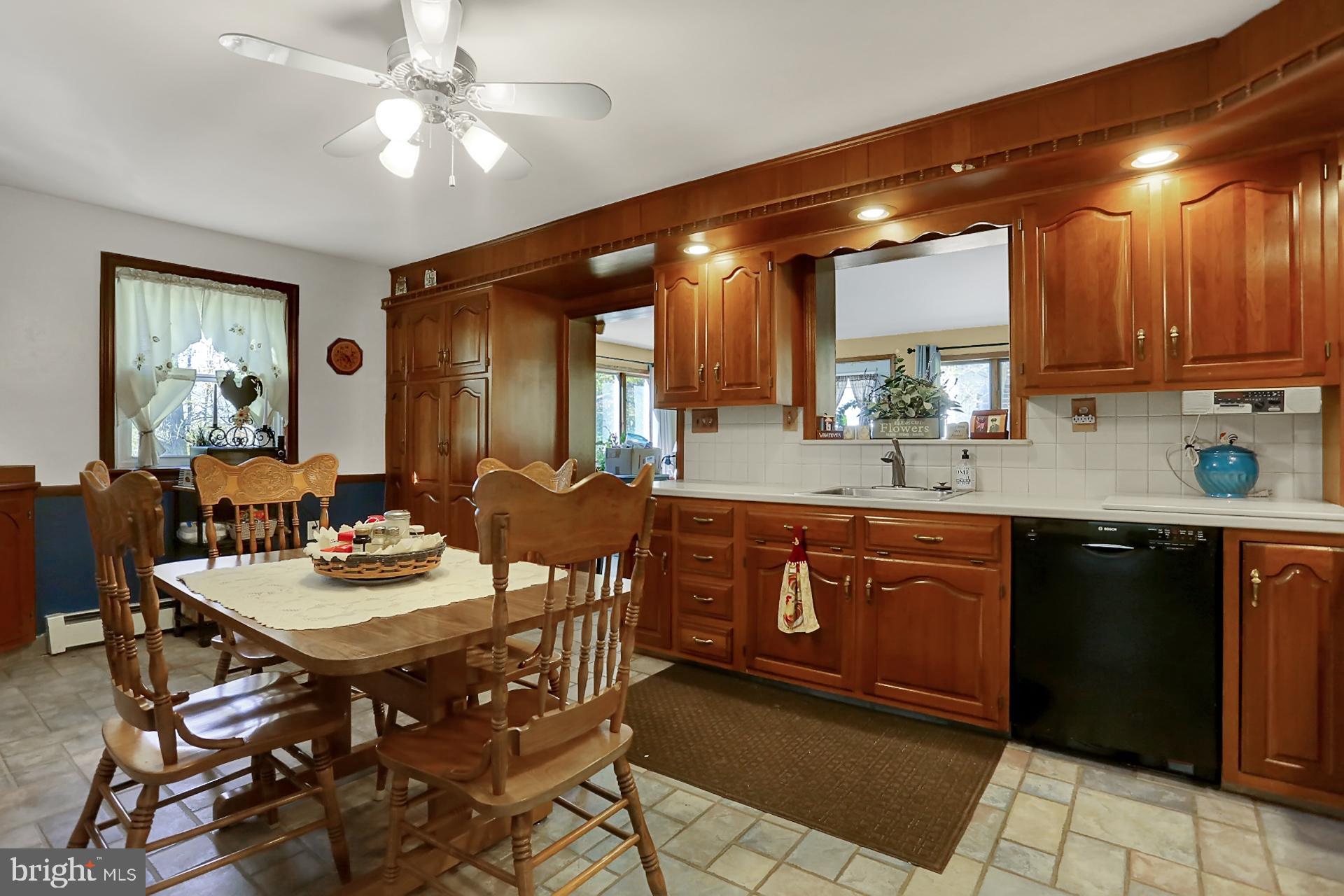 2385 Schaffer Road Pottstown, PA 19464 - Photo 21 of 44 Gallery Image 21