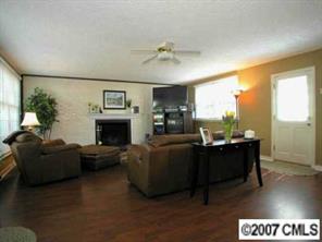 5009 White Oak Road Charlotte, NC 28210 - Photo 4 of 7 Gallery Image 4