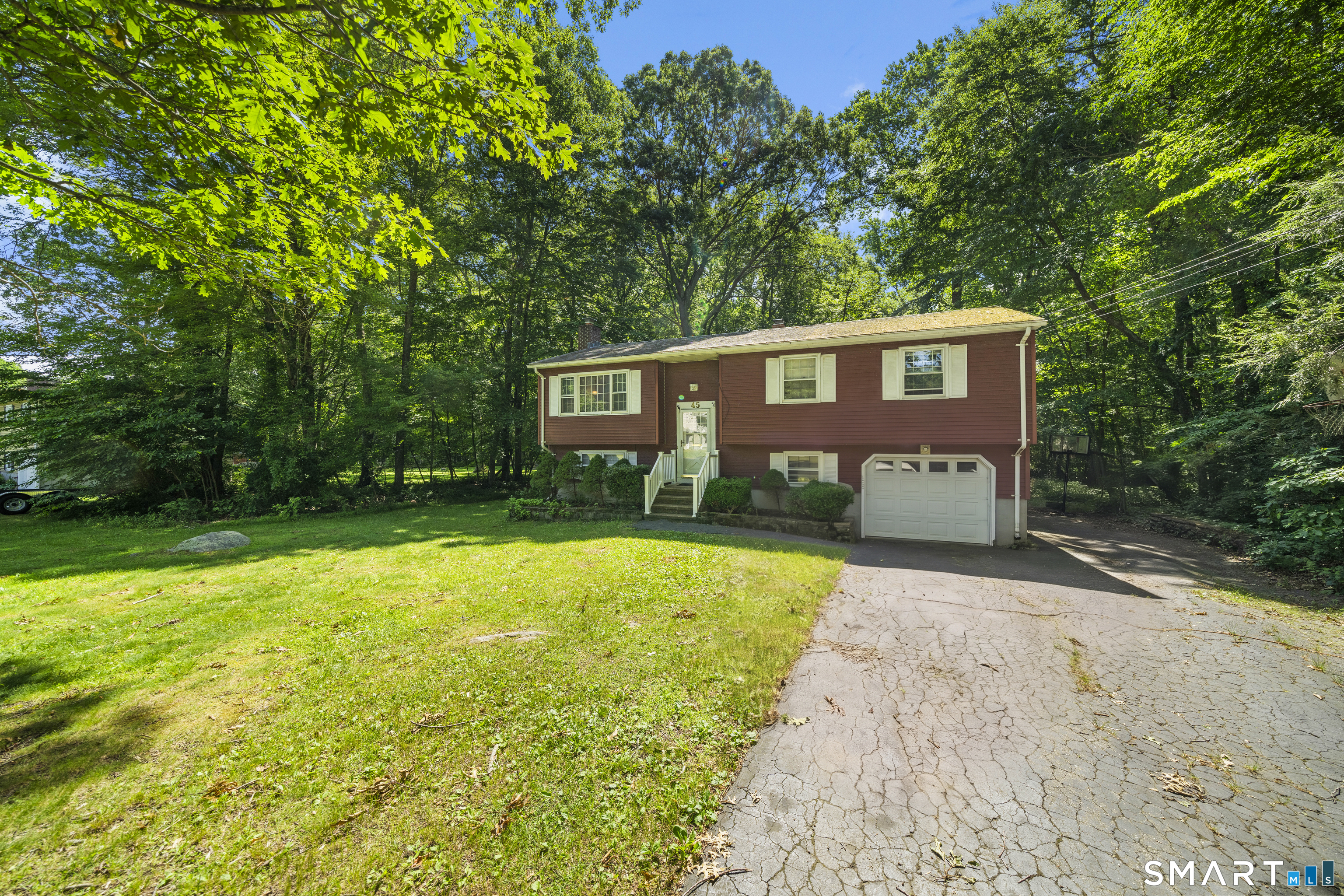 45 Partridge Hollow Road Ledyard, CT 06335 - Photo 3 of 32