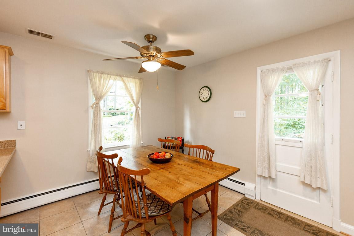 11715 Nairn Road Silver Spring, MD 20902 - Photo 8 of 30 Kitchen