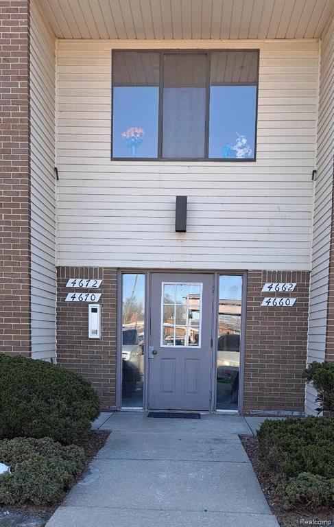 4672 East 10 Mile Road Warren, MI 48091 - Photo 1 of 14